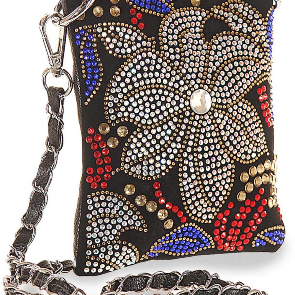 Dainty Crossbody purse.